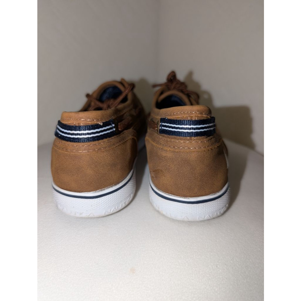 Nautica Boat Shoes Size 3 Brown, Boys - Picture 5 of 8